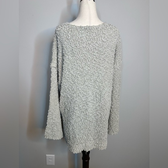NWOT sz M White Birch oversized popcorn textured hi lo bell sleeve sweater - Picture 5 of 8